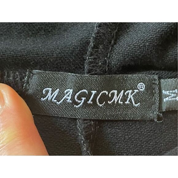 MAGICMK Women Long Sleeve Print Lips Slim Fitted Knee Length Sweatshirt with Poc - Picture 3 of 10